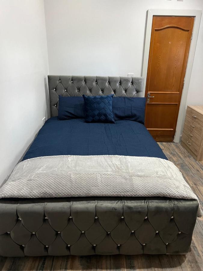 Stonebarn Lane One Bed